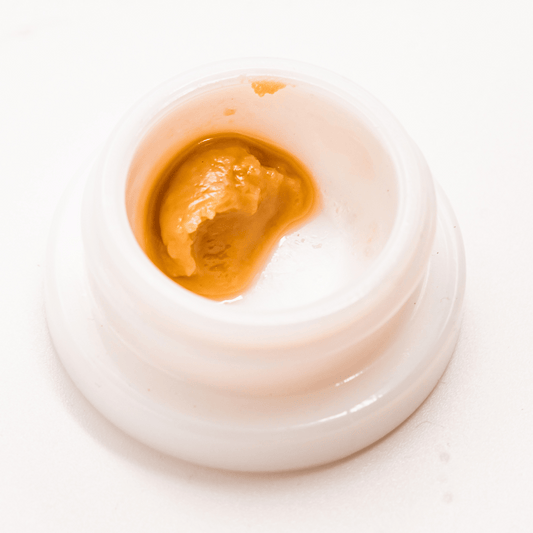 High-quality Garlotti THCA solventless live rosin dabs with rich terpenes and smooth texture.
