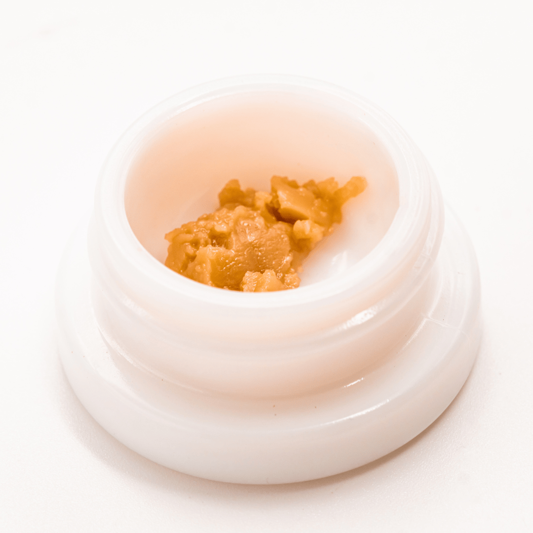 Apple Tartz THCA solventless live rosin dabs, offering a rich aroma and smooth consistency for dabbing.